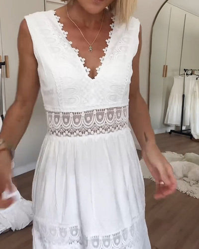 Charlotte | Vestido de encaje artesanal con escote en V