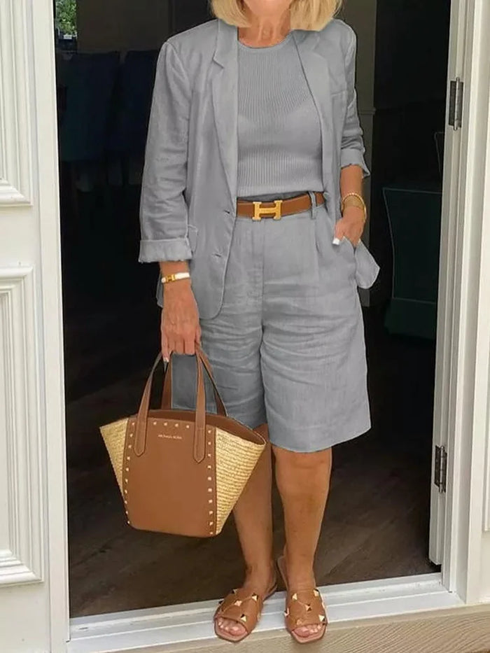 Leontina | Conjunto casual con blazer y pantalones cortos
