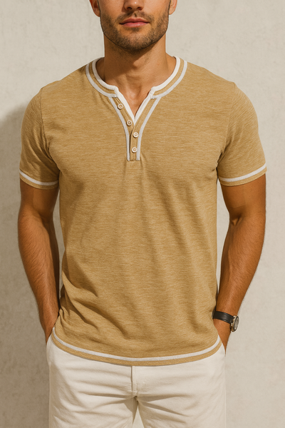 Dennis | Camiseta elegante con escote en V