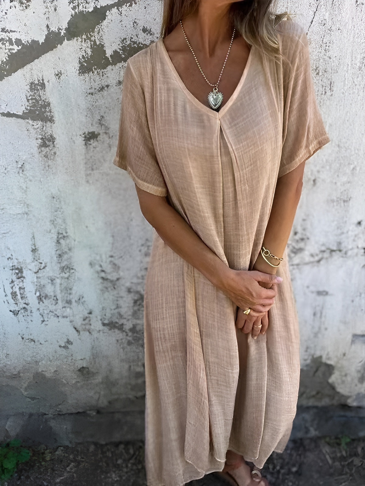 Nelly | Vestido cómodo con escote en V