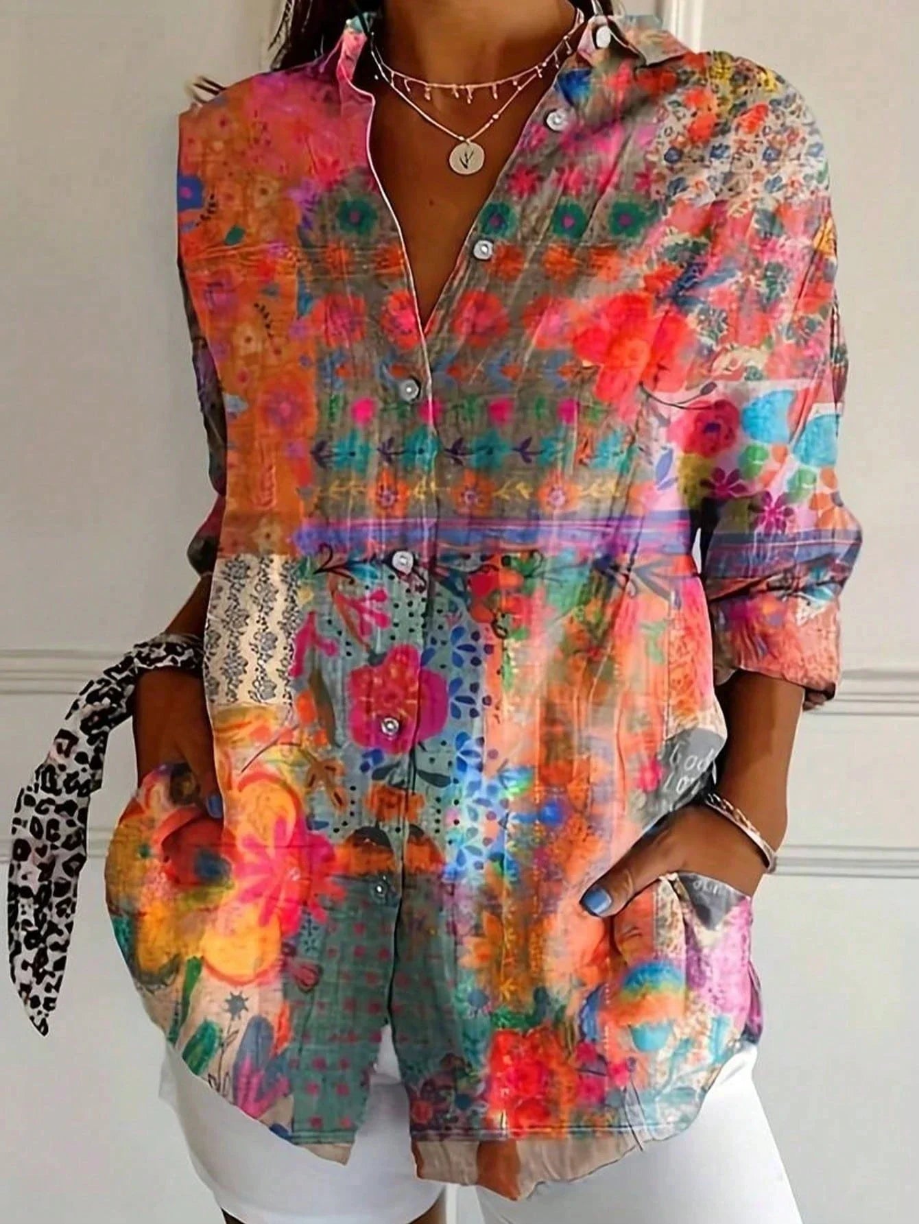 Annika | Blusa colorida con estampado alegre