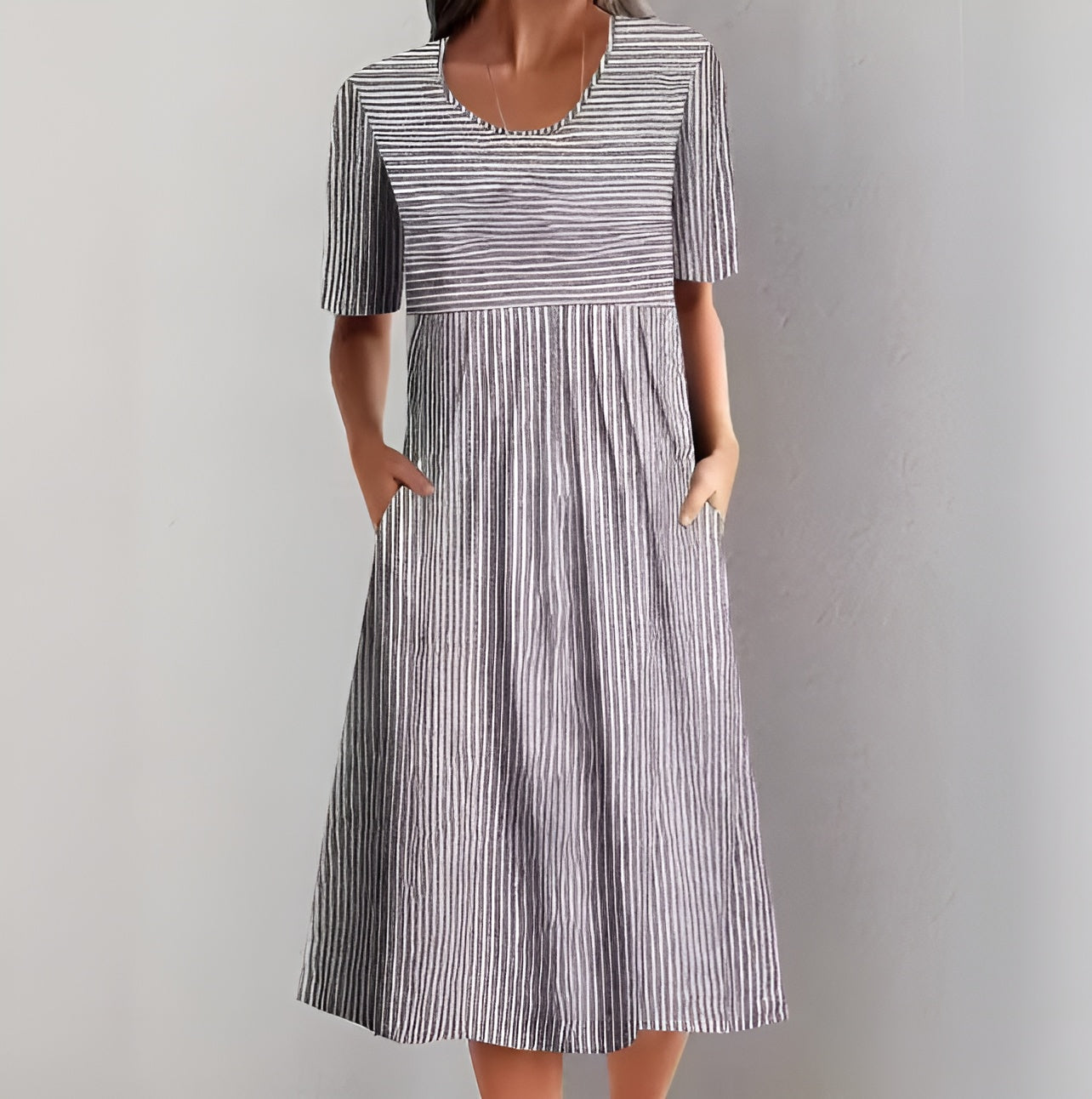 Annika | Vestido Midi Elegante de Rayas con un Toque Náutico